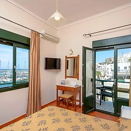 Hotel Coronis 2*