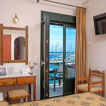 Coronis Hotel