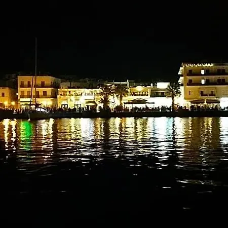Coronis فندق Naxos City